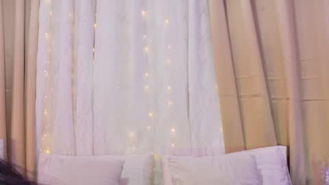 Snapshot of talianavega chatting on 05-25-26, 06:47 tali online show from 05-25-26, 06:47