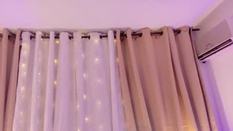 Snapshot of talianavega chatting on 06-14-26, 02:24 tali online show from 06-14-26, 02:24