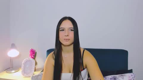 Snapshot of taliasensitive chatting on 11-19-25, 05:57 taliasensitive online show from 11-19-25, 05:57