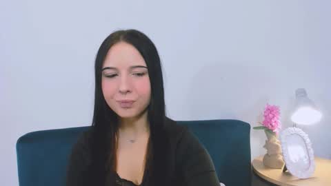 Snapshot of taliasensitive chatting on 12-01-25, 04:12 taliasensitive online show from 12-01-25, 04:12