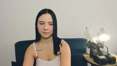 Snapshot of taliasensitive chatting on 03-26-26, 12:22 taliasensitive online show from 03-26-26, 12:22