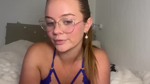 Talia online show from 09-28-25, 06:57