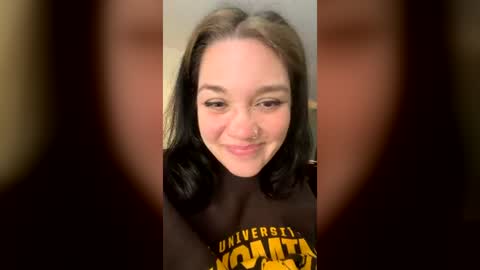 Talia online show from 06-16-26, 04:04