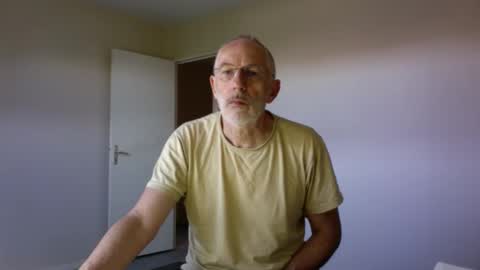 Snapshot of taliesin4321 chatting on 05-23-26, 04:29 Jack Pierrot online show from 05-23-26, 04:29