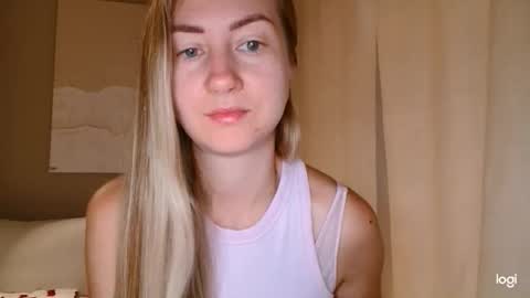  Kira  online show from 09-15-25, 05:18