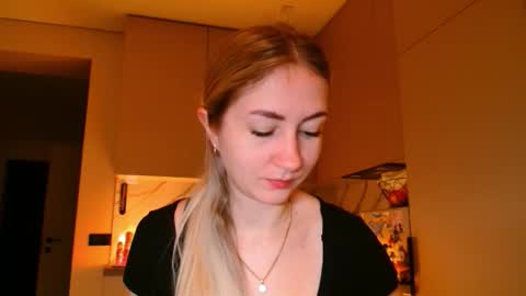  Kira  online show from 02-02-26, 06:23