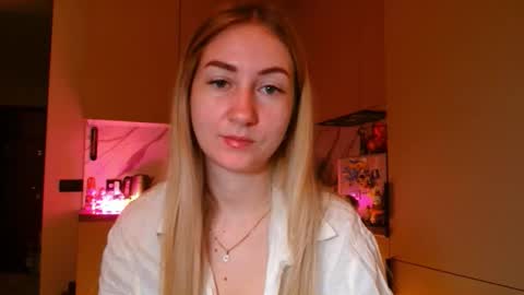  Kira  online show from 02-03-26, 06:51