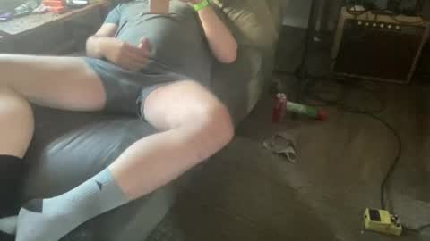 tall_dad_bod online show from 11-01-25, 08:55