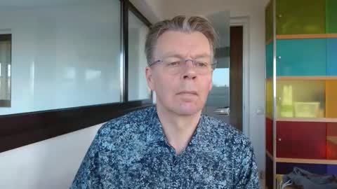 Snapshot of tall_dudenl chatting on 11-17-25, 02:01 Tall daddy online show from 11-17-25, 02:01