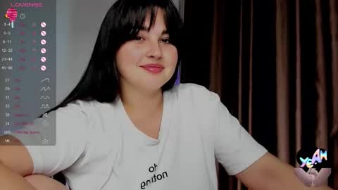 Snapshot of talla_la chatting on 09-23-25, 10:07 Talla online show from 09-23-25, 10:07