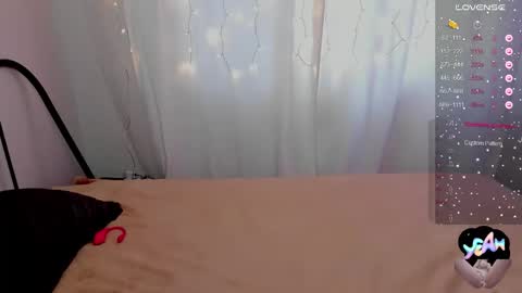 Snapshot of talla_la chatting on 11-24-25, 09:09 Talla online show from 11-24-25, 09:09