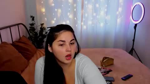 Snapshot of talla_la chatting on 12-05-25, 09:40 Talla online show from 12-05-25, 09:40