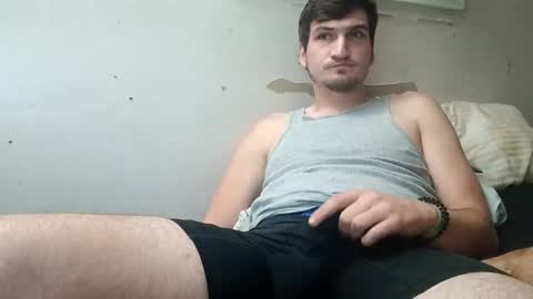 Snapshot of tallerandhandsomer chatting on 11-19-25, 07:41 tallerandhandsomer online show from 11-19-25, 07:41