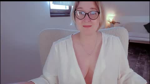 Snapshot of tallinnlove chatting on 05-27-26, 10:56 tallinnlove online show from 05-27-26, 10:56