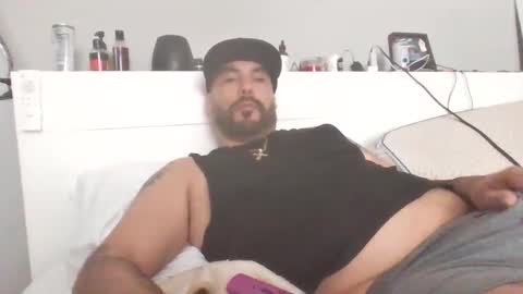 Snapshot of talllatino310 chatting on 02-28-25, 07:35 talllatino310 online show from 02-28-25, 07:35