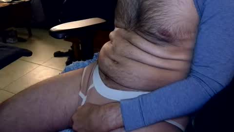 Snapshot of talltannhandsome chatting on 01-12-26, 05:18 talltannhandsome online show from 01-12-26, 05:18