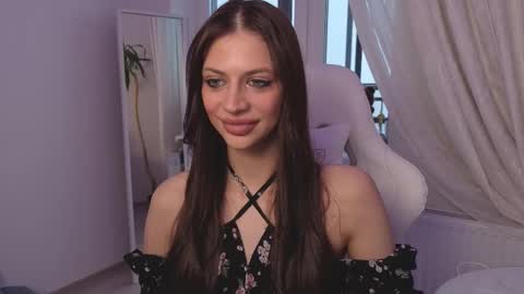 Daria Promisess online show from 11-22-25, 05:39