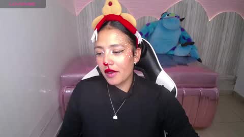 Tamara online show from 11-21-25, 02:54