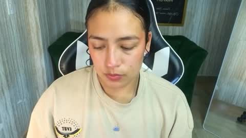 Tamara online show from 12-20-25, 03:13