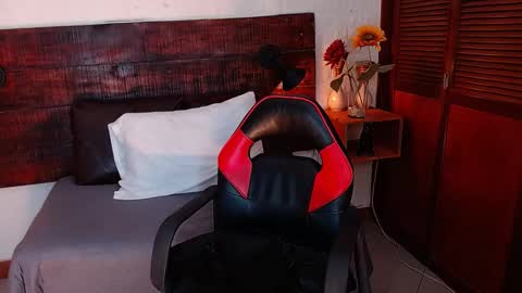 Snapshot of tamara_sanz1 chatting on 12-09-24, 06:25    online show from 12-09-24, 06:25