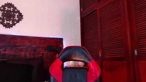 Snapshot of tamara_sanz1 chatting on 01-09-25, 10:09    online show from 01-09-25, 10:09