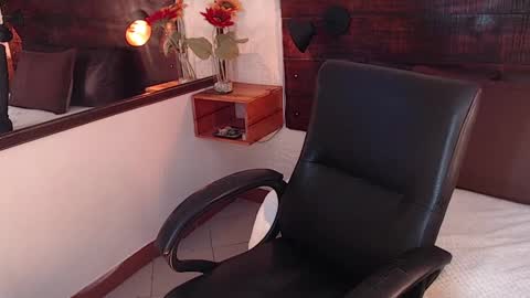 Snapshot of tamara_sanz1 chatting on 01-31-25, 10:10    online show from 01-31-25, 10:10