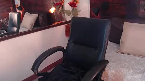 Snapshot of tamara_sanz1 chatting on 02-01-25, 06:19    online show from 02-01-25, 06:19