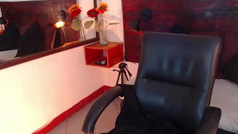 Snapshot of tamara_sanz1 chatting on 02-11-25, 08:52    online show from 02-11-25, 08:52