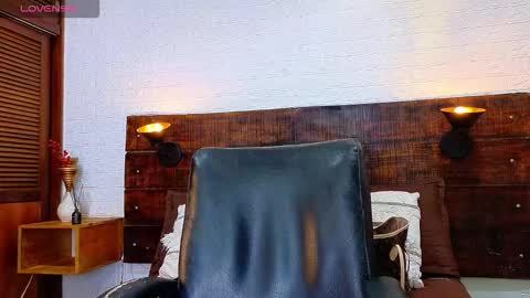 Snapshot of tamara_sanz1 chatting on 10-05-25, 12:03    online show from 10-05-25, 12:03