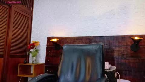Snapshot of tamara_sanz1 chatting on 10-08-25, 11:08    online show from 10-08-25, 11:08