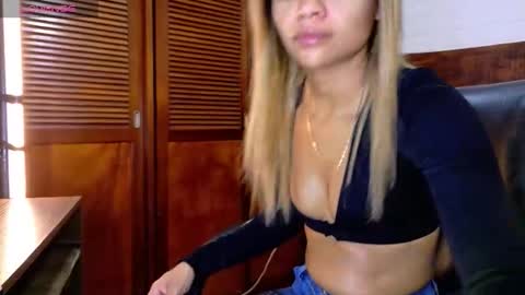 Snapshot of tamara_sanz1 chatting on 10-28-25, 09:57 online show from 10-28-25, 09:57