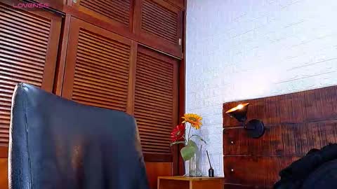 Snapshot of tamara_sanz1 chatting on 11-02-25, 11:12 online show from 11-02-25, 11:12