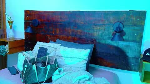    online show from 01-06-26, 10:30