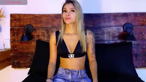Snapshot of tamara_sanz1 chatting on 05-01-26, 10:53 online show from 05-01-26, 10:53