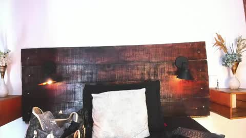 Snapshot of tamara_sanz1 chatting on 05-26-26, 10:44 online show from 05-26-26, 10:44