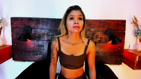 Snapshot of tamara_sanz1 chatting on 05-28-26, 10:45 online show from 05-28-26, 10:45