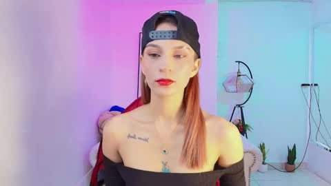 Snapshot of tamara_slimx chatting on 01-25-25, 04:23 Tamara online show from 01-25-25, 04:23