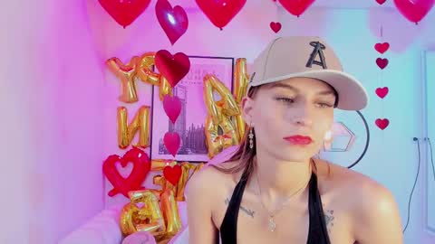 Snapshot of tamara_slimx chatting on 02-13-25, 09:51 Tamara online show from 02-13-25, 09:51