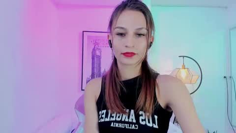 Snapshot of tamara_slimx chatting on 02-26-25, 03:42 Tamara online show from 02-26-25, 03:42