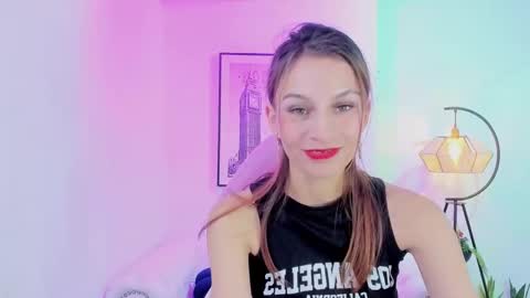 Snapshot of tamara_slimx chatting on 02-26-25, 06:47 Tamara online show from 02-26-25, 06:47