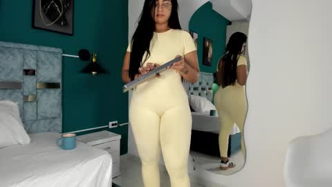 tamaraa online show from 11-25-25, 12:16