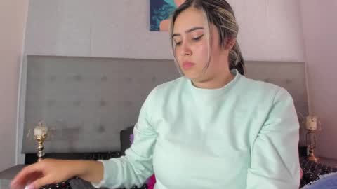 Tamy Vega online show from 12-21-24, 05:18