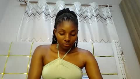 Snapshot of tamia538235 chatting on 01-18-25, 11:22 tamia online show from 01-18-25, 11:22