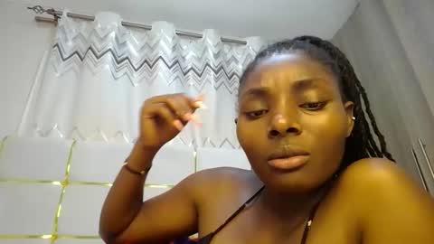 Snapshot of tamia538235 chatting on 01-28-25, 06:49 tamia online show from 01-28-25, 06:49