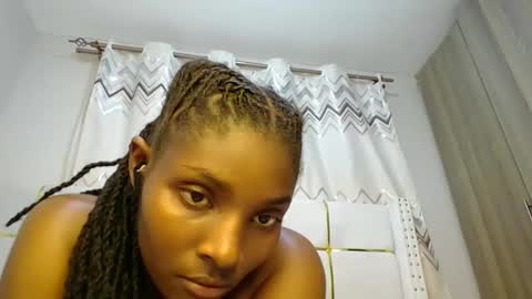 Snapshot of tamia538235 chatting on 02-25-25, 12:25 tamia online show from 02-25-25, 12:25