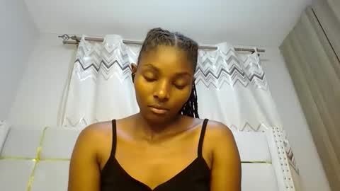 Snapshot of tamia538235 chatting on 02-27-25, 06:42 tamia online show from 02-27-25, 06:42