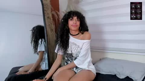 Snapshot of tamia_25 chatting on 05-06-26, 12:21 TAMI online show from 05-06-26, 12:21