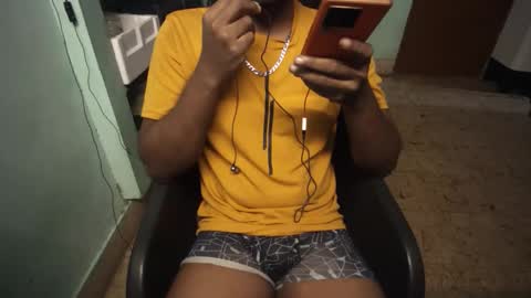 Snapshot of tamil_nadu chatting on 11-26-25, 01:23 tamil_nadu online show from 11-26-25, 01:23