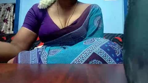 Snapshot of tamilmadhi520 chatting on 05-15-26, 06:04 tamilmadhi520 online show from 05-15-26, 06:04