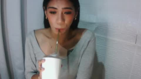 Snapshot of tamira_sassyqueen chatting on 01-11-25, 09:26 Kylie online show from 01-11-25, 09:26